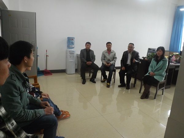 2015041116223584.jpg